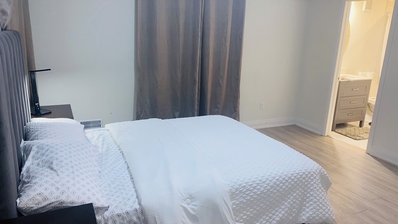 Photo of Bedroom in Oakville