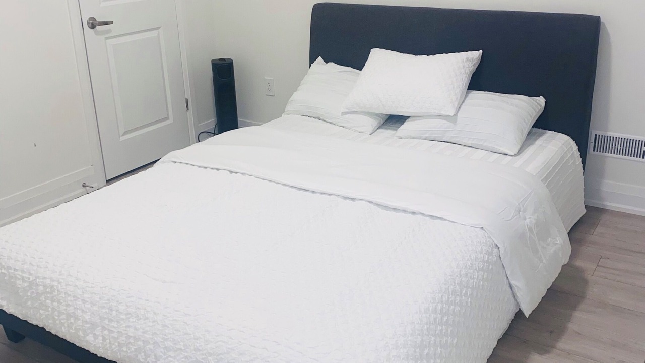 Photo of Bedroom in Oakville