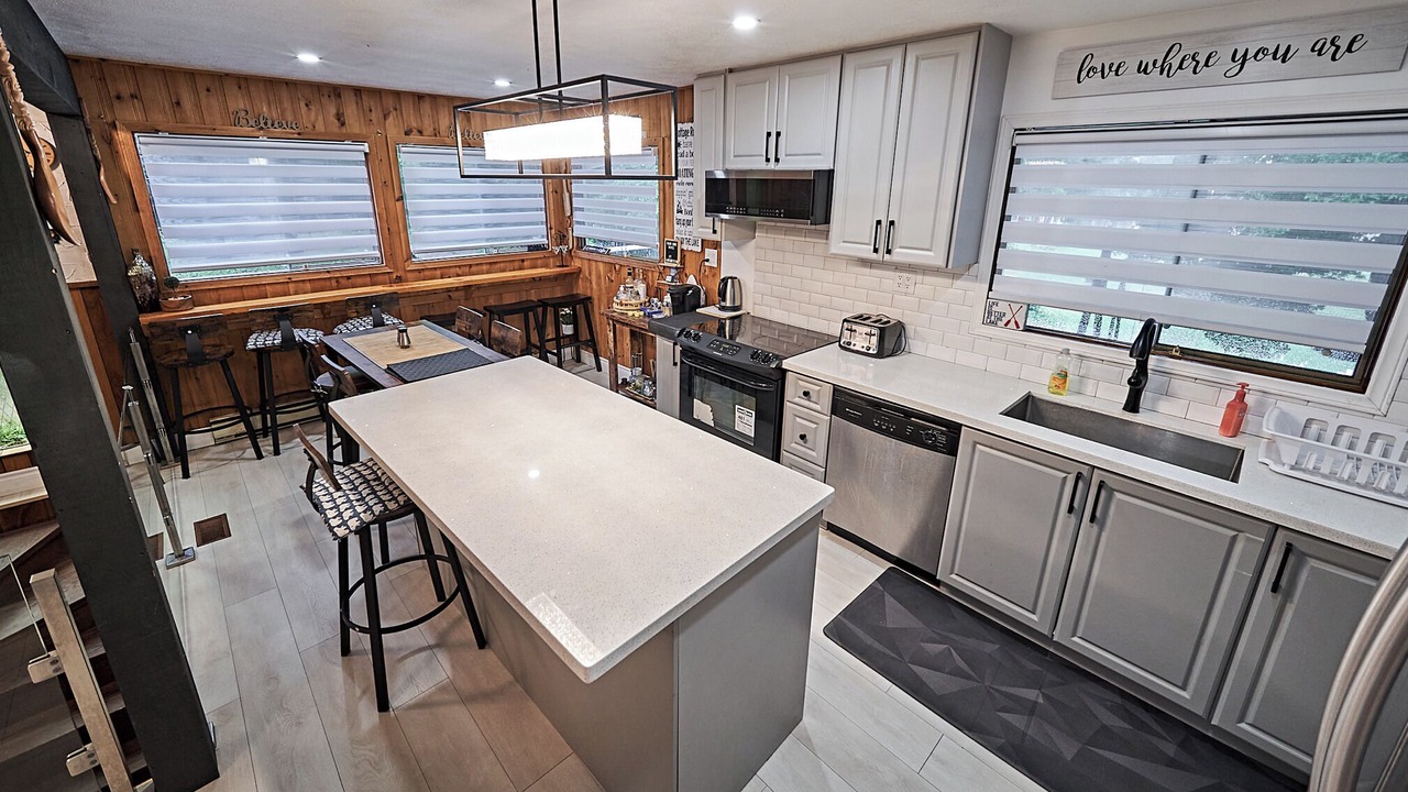 Photo of Kitchen in Coboconk