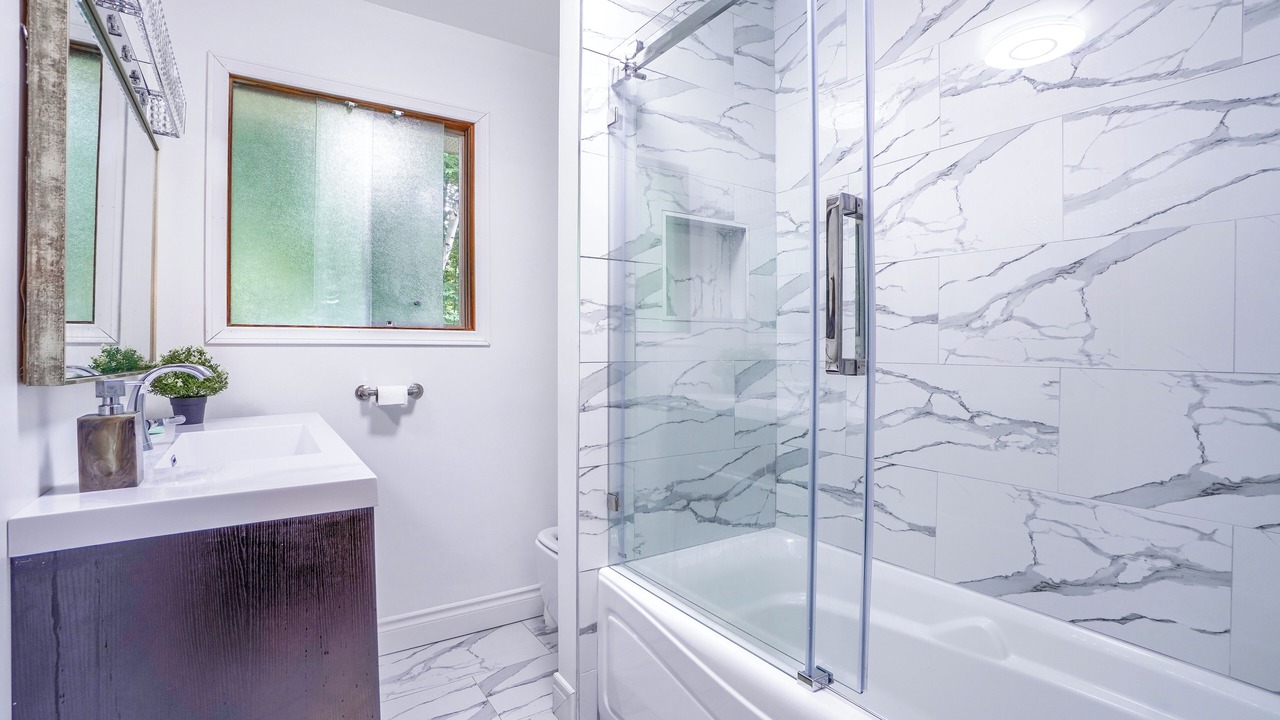 Photo of Bathroom in Coboconk