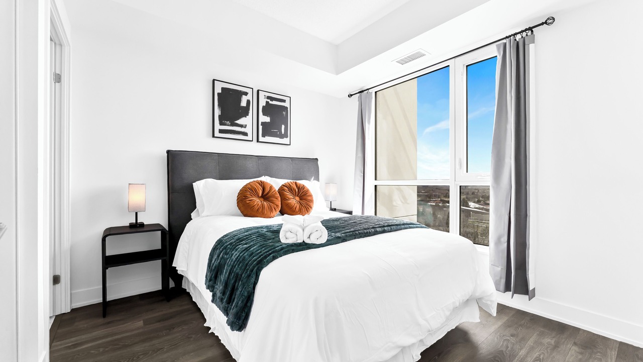 Photo of Bedroom in Mississauga Valleys