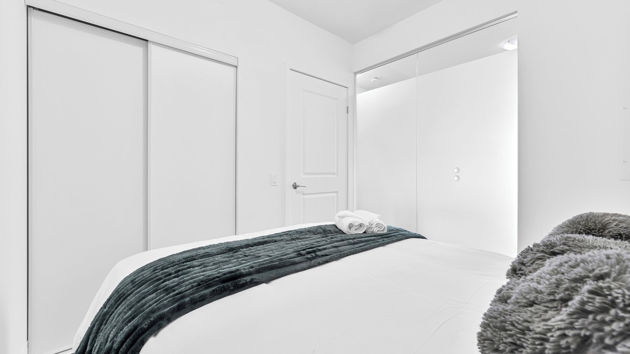 Photo of Bedroom in Mississauga Valleys