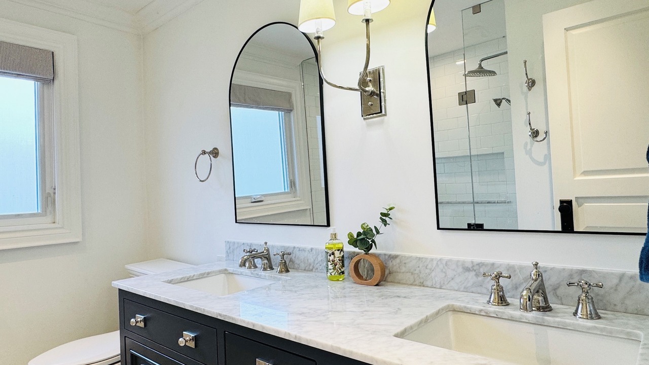 Photo of Bathroom in Oakville