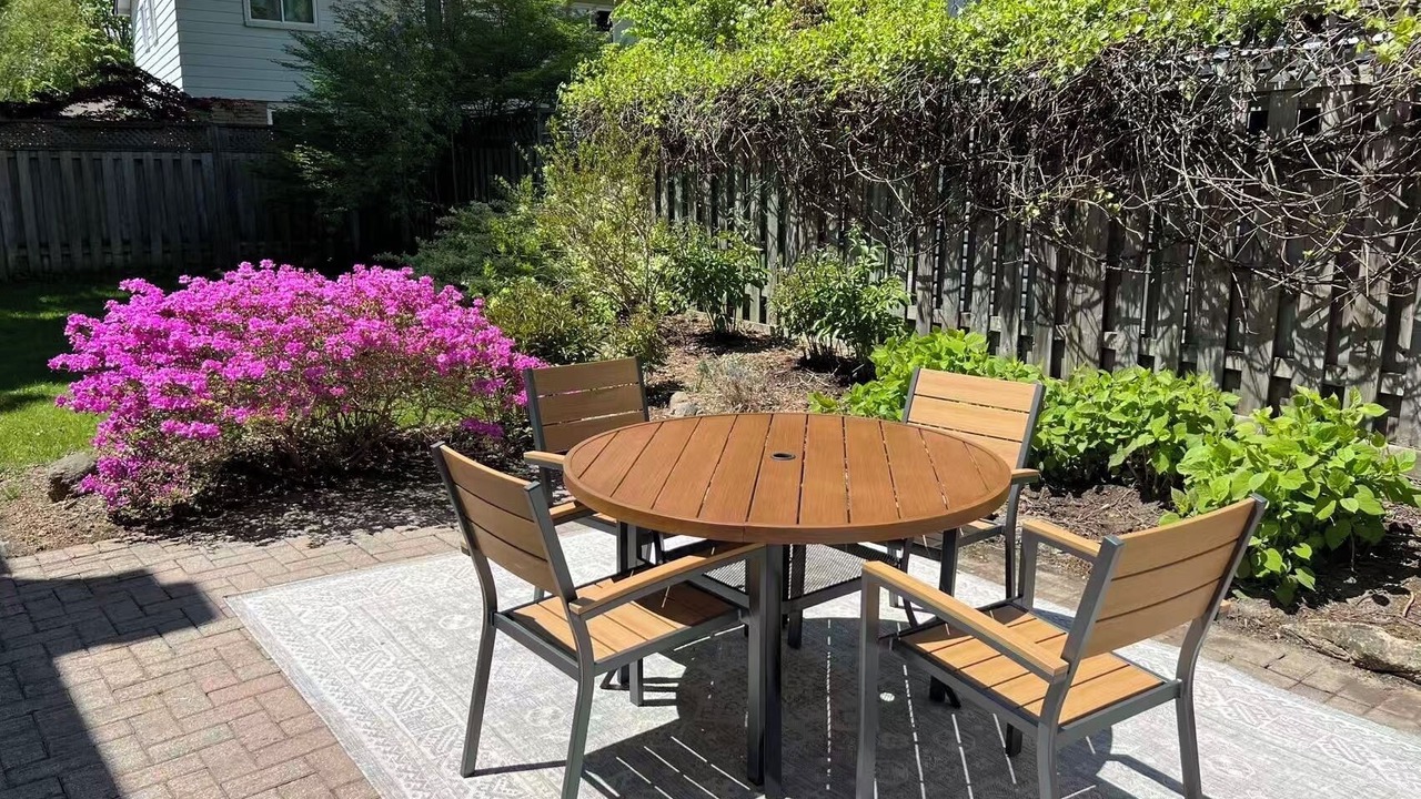 Photo of Outdoor in Oakville