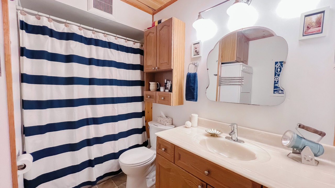 Photo of Bathroom in The Archipelago