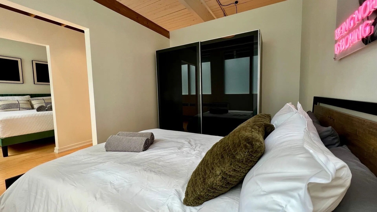 Photo of Bedroom in Riverdale