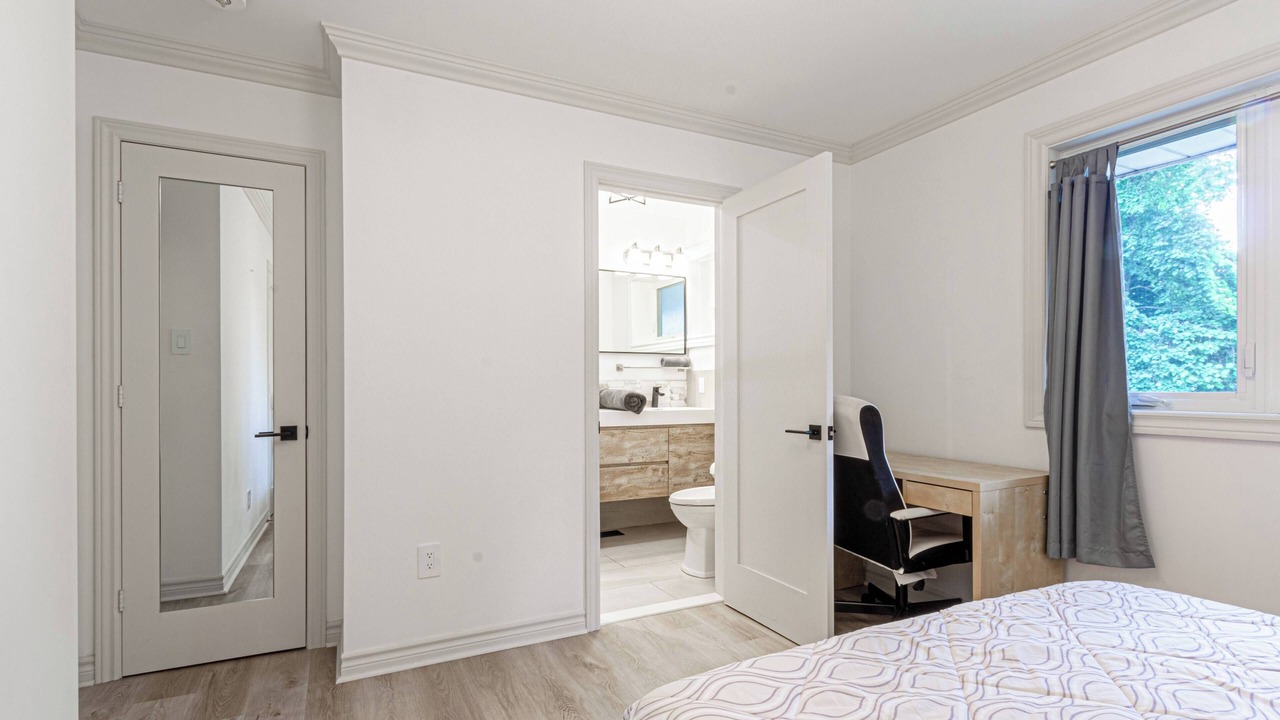 Photo of Bedroom in Mississauga