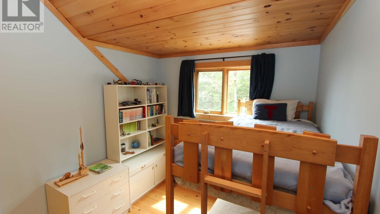 Photo of Bedroom in Marmora and Lake
