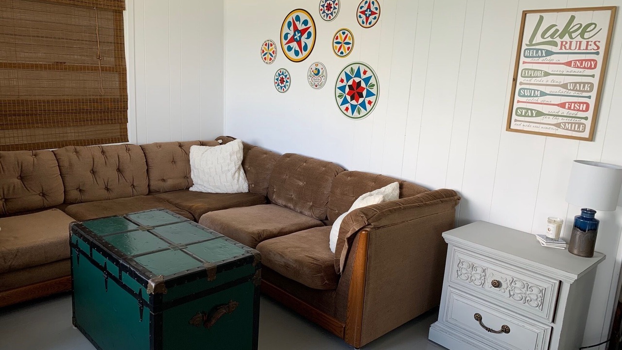 Photo of Livingroom in Leeds and the Thousand Islands