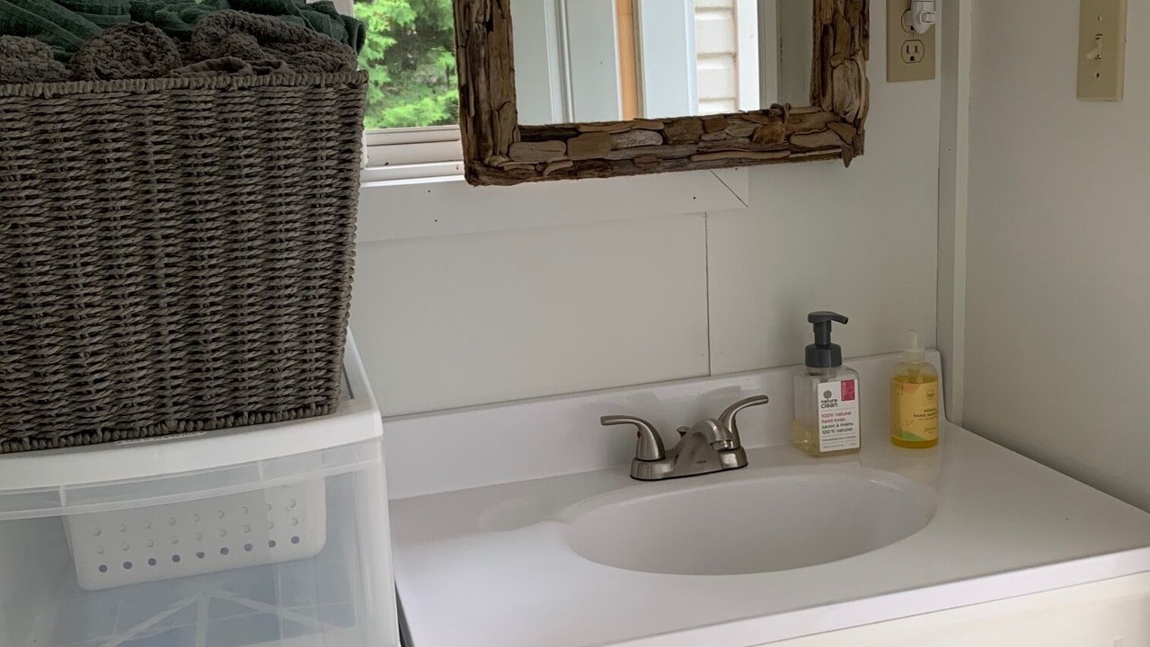 Photo of Bathroom in Leeds and the Thousand Islands