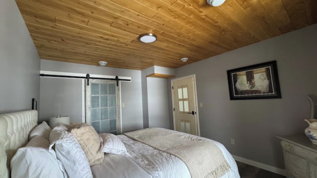 Photo of Bedroom in Rossport