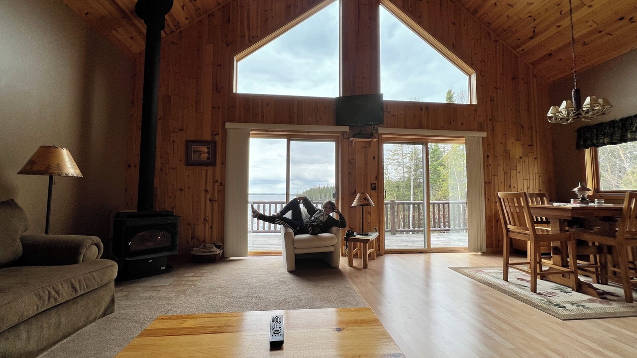 Photo of Livingroom in Unorganized Thunder Bay District