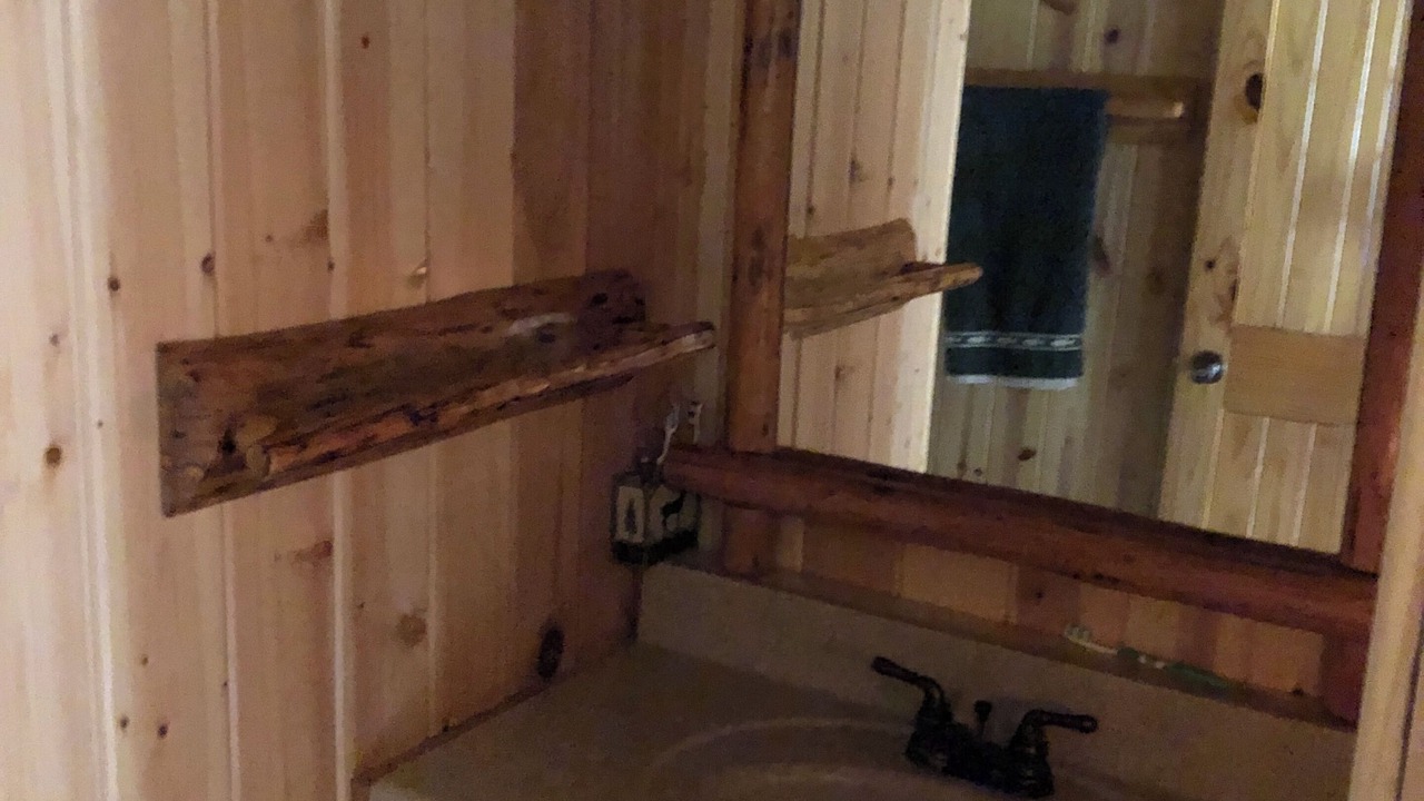 Photo of Bathroom in Unorganized Thunder Bay District