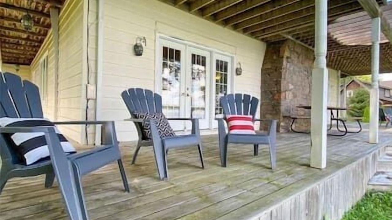 Photo of Patio Balcony in Port Stanton