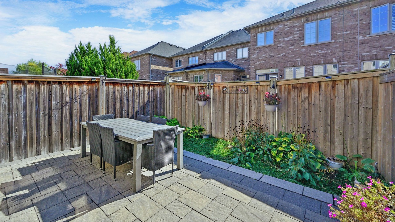 Photo of Outdoor in Vaughan
