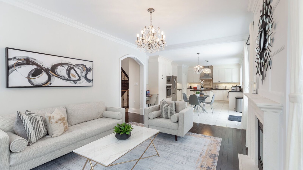 Photo of Livingroom in Richmond Hill