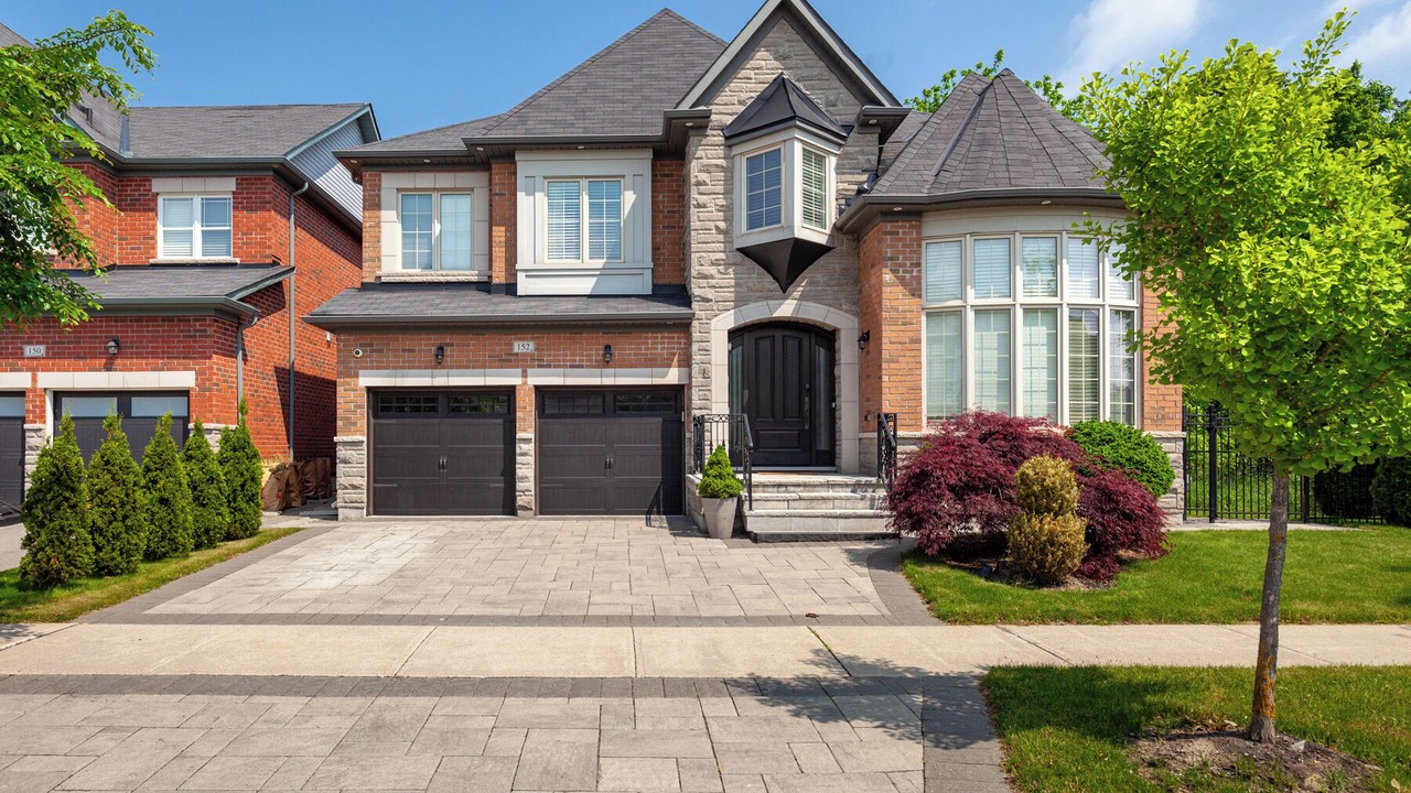 Photo of Outdoor in Richmond Hill