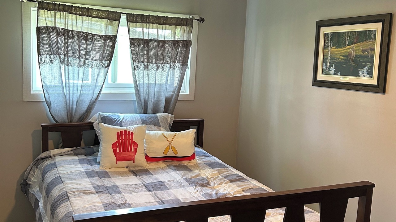 Photo of Bedroom in Port Dover