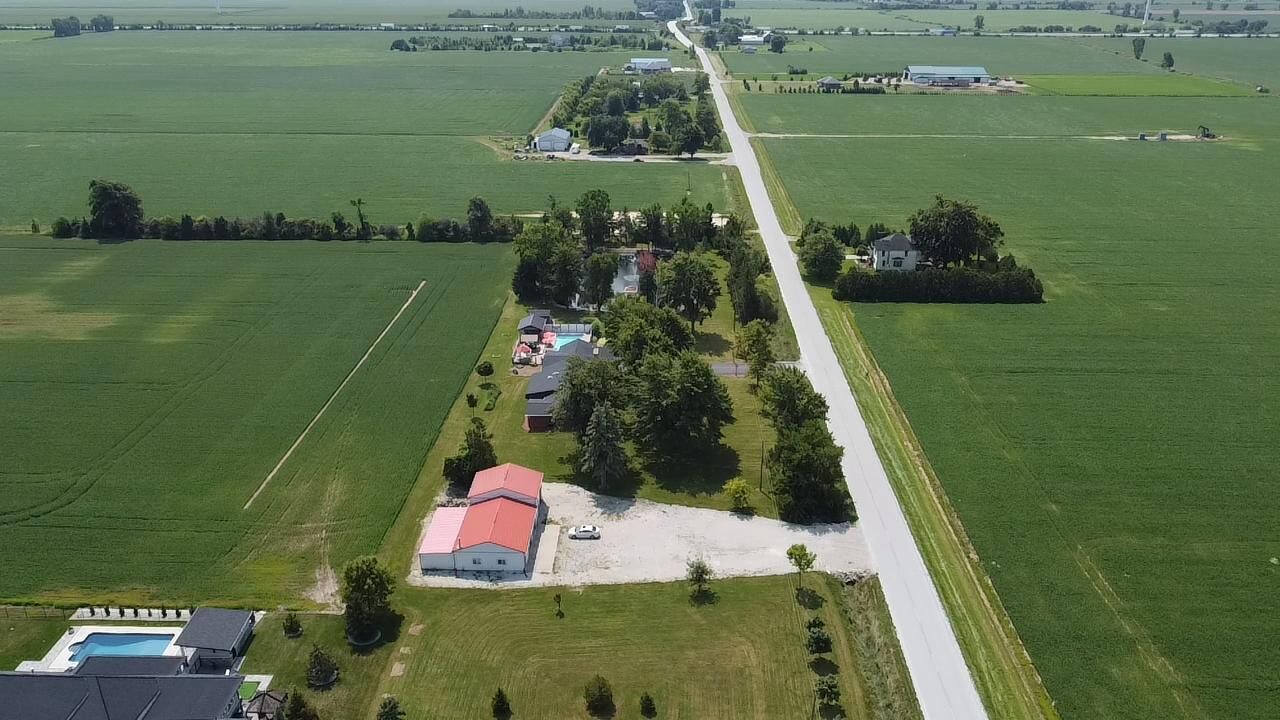 Photo of Outdoor in Lakeshore