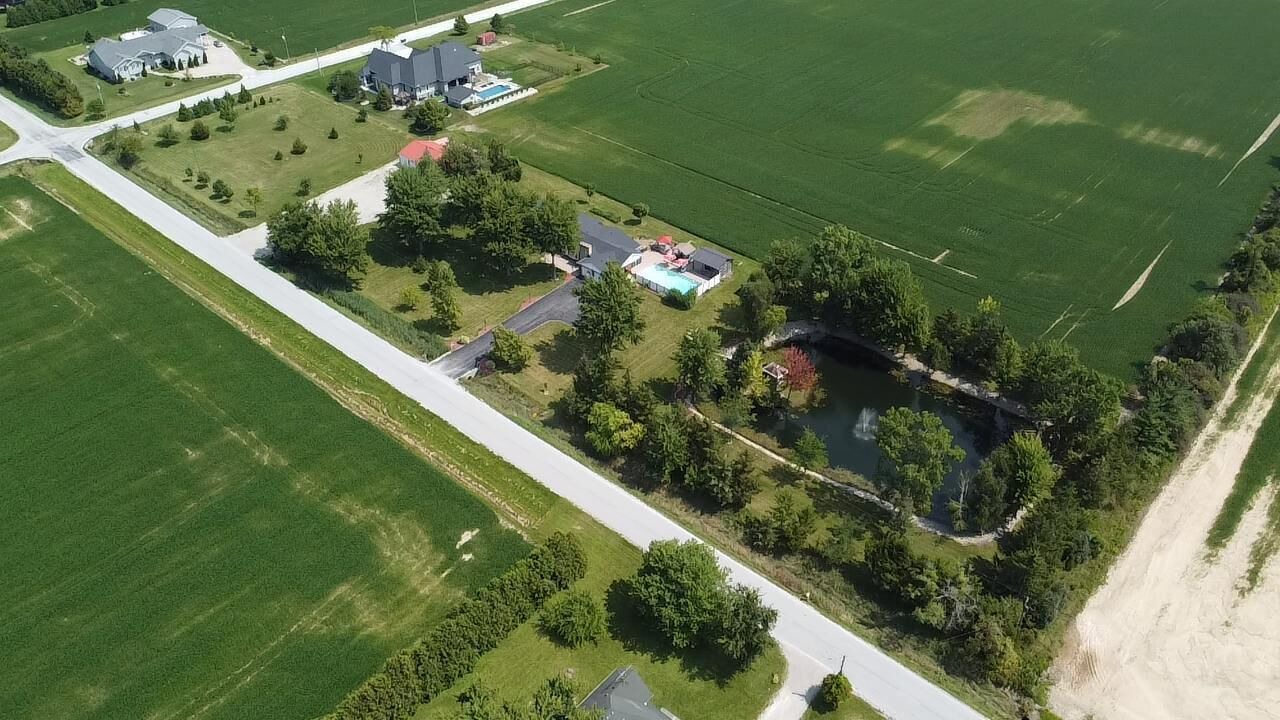 Photo of Outdoor in Lakeshore