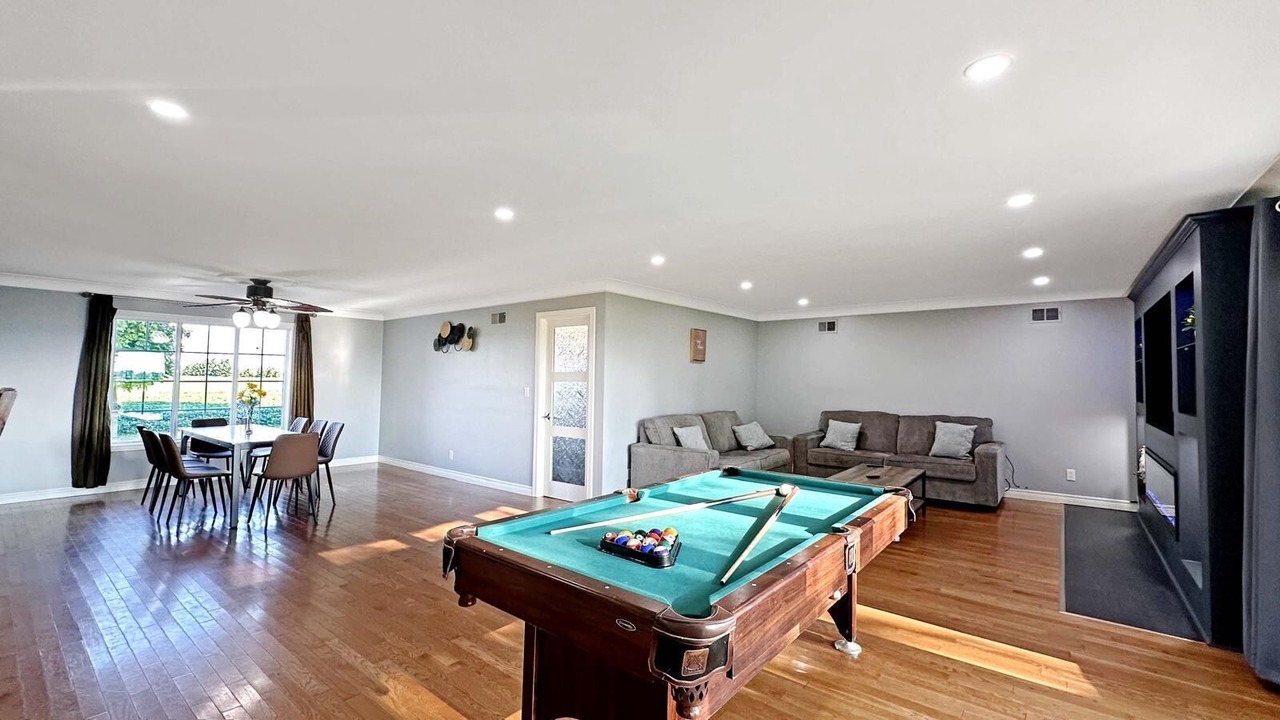 Photo of Bedroom in Lakeshore