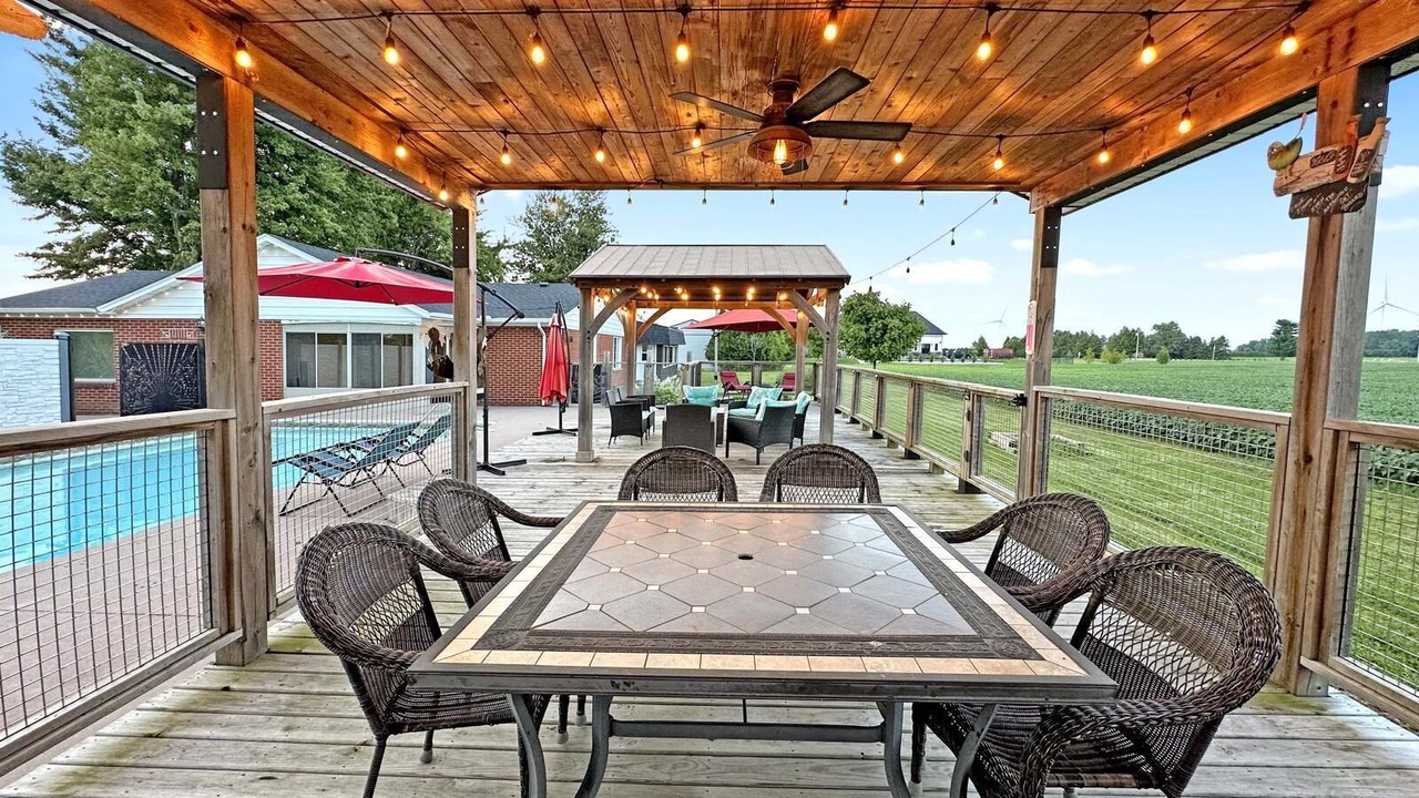 Photo of Outdoor in Lakeshore