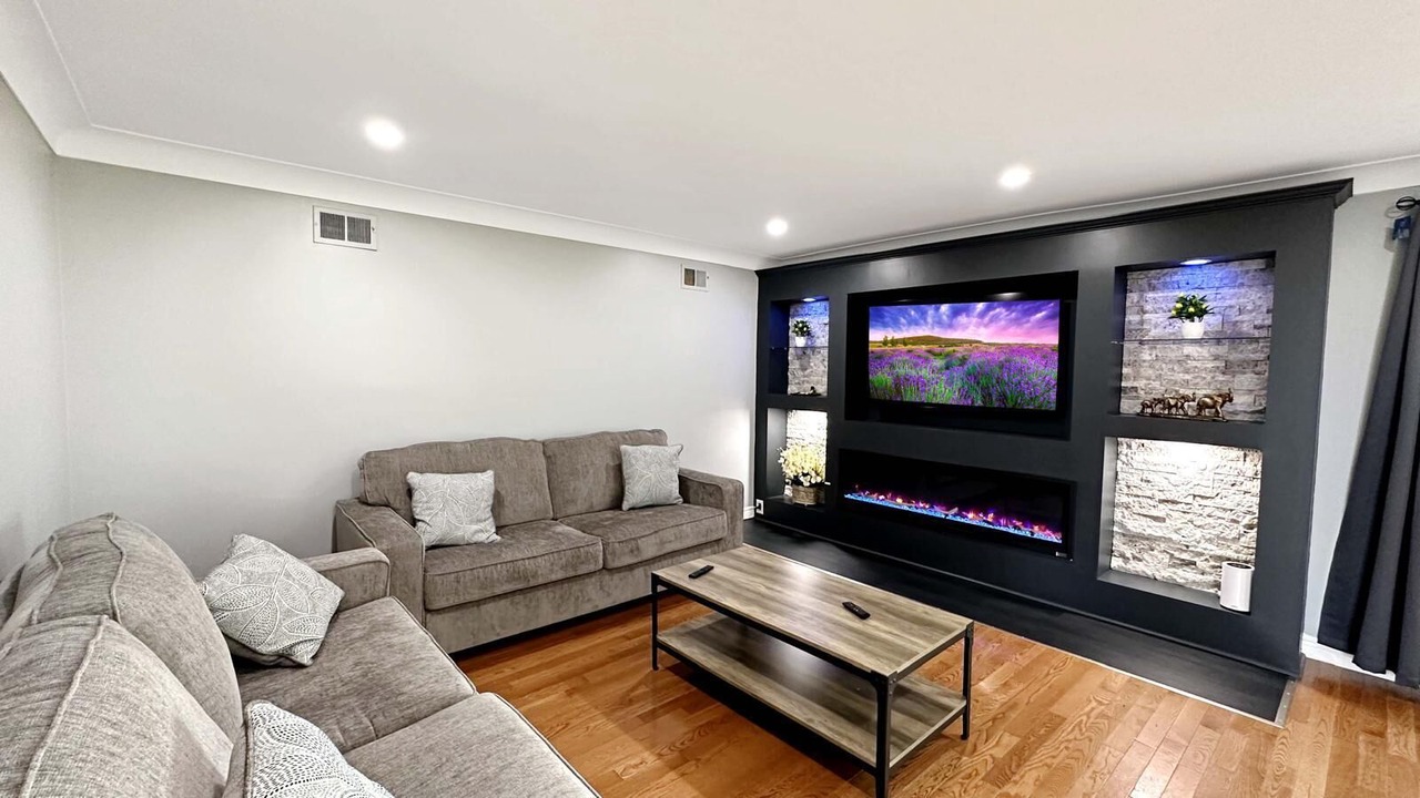 Photo of Livingroom in Lakeshore
