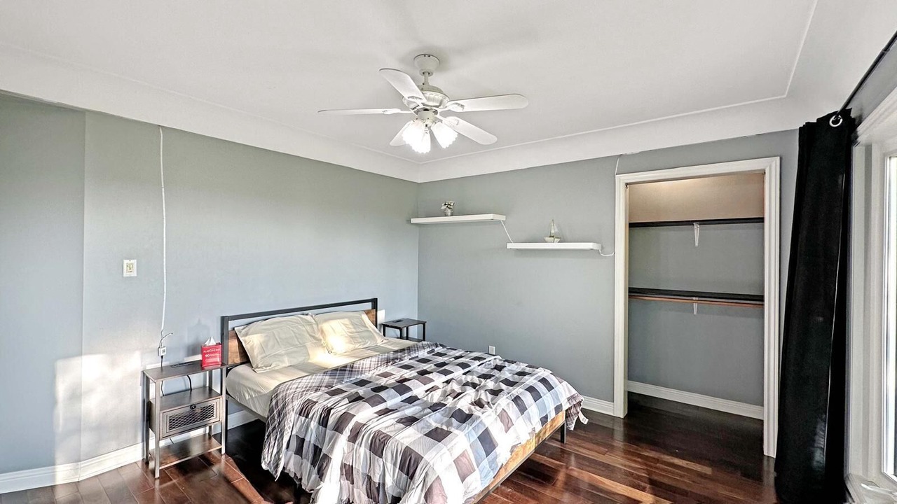 Photo of Bedroom in Lakeshore