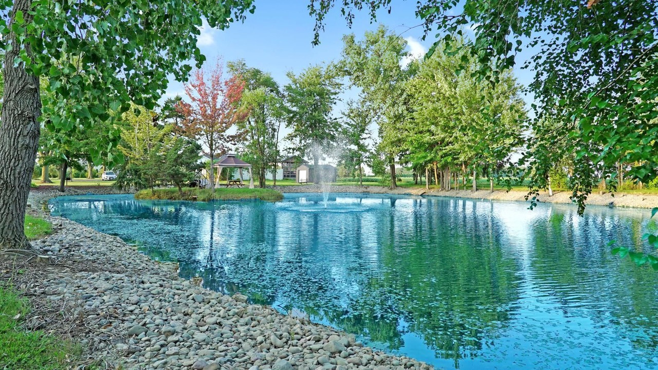 Photo of Outdoor in Lakeshore