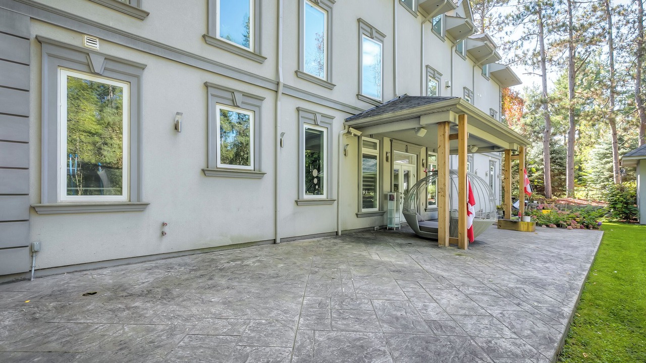 Photo of Outdoor in King City