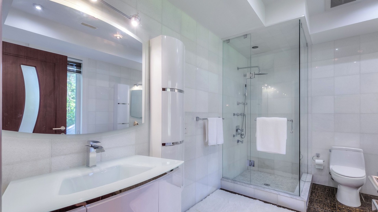 Photo of Bathroom in King City