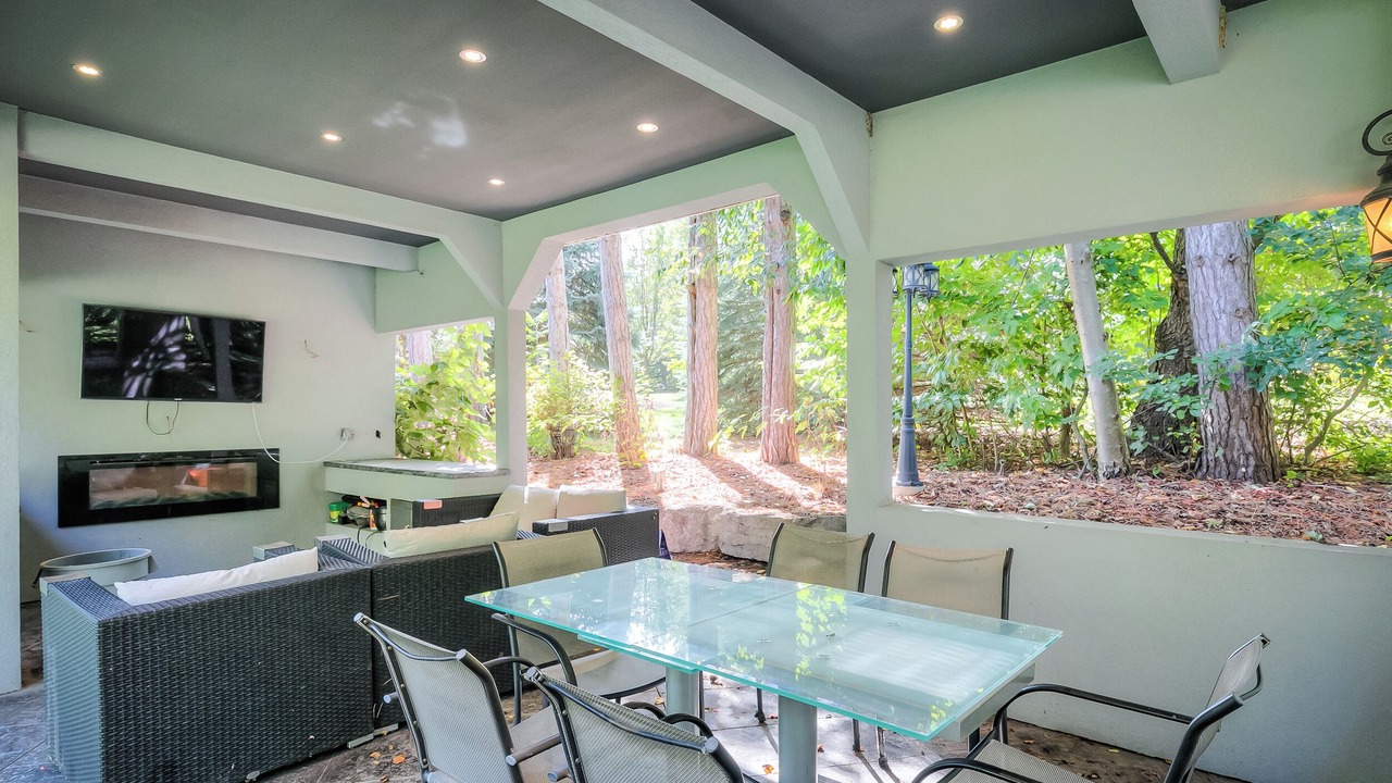 Photo of Outdoor in King City