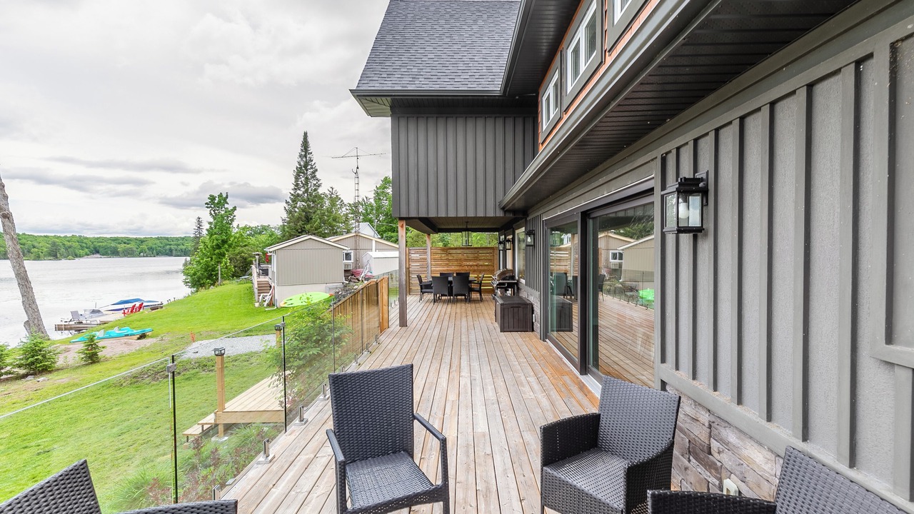 Photo of Patio Balcony in Trent Lakes