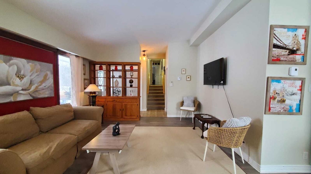 Photo of Livingroom in Caledon