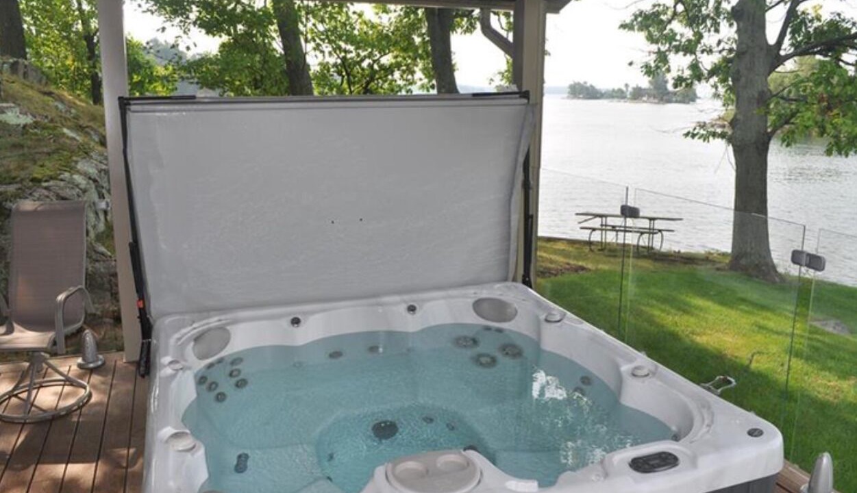 Photo of Outdoor in Leeds and the Thousand Islands