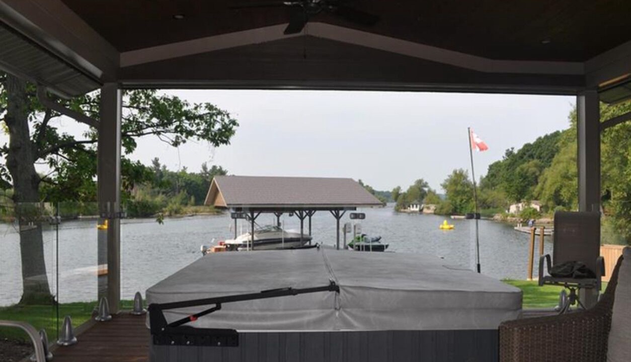 Photo of Patio Balcony in Leeds and the Thousand Islands