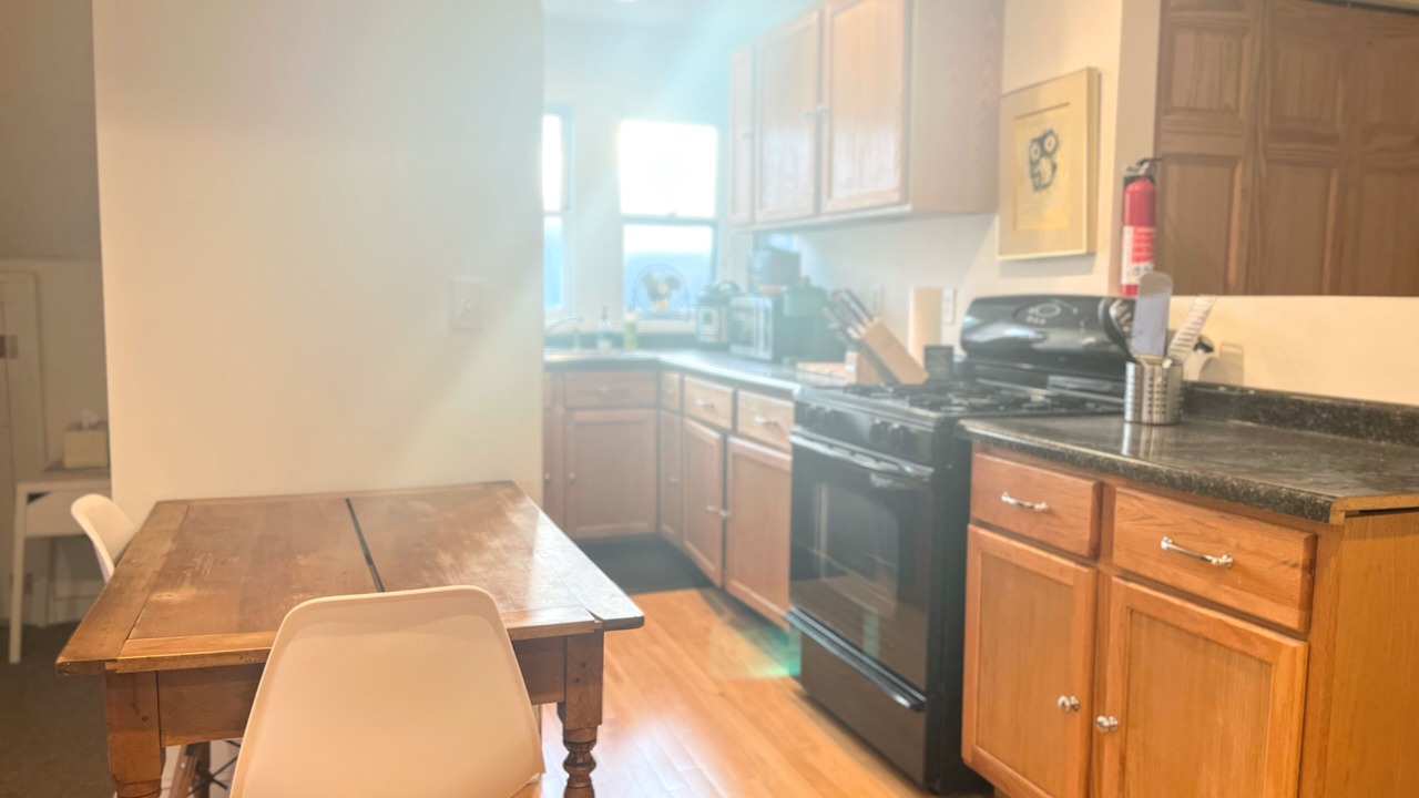 Photo of Kitchen in Summit - University