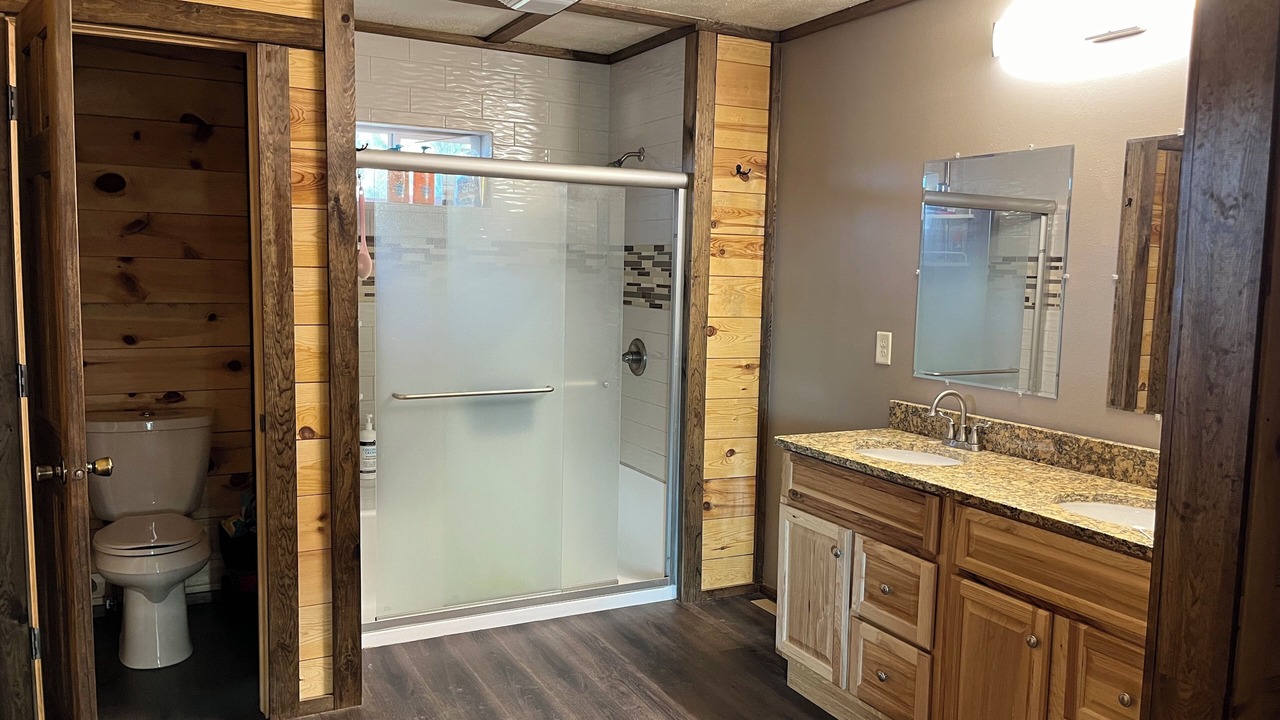 Photo of Bathroom in Park Rapids