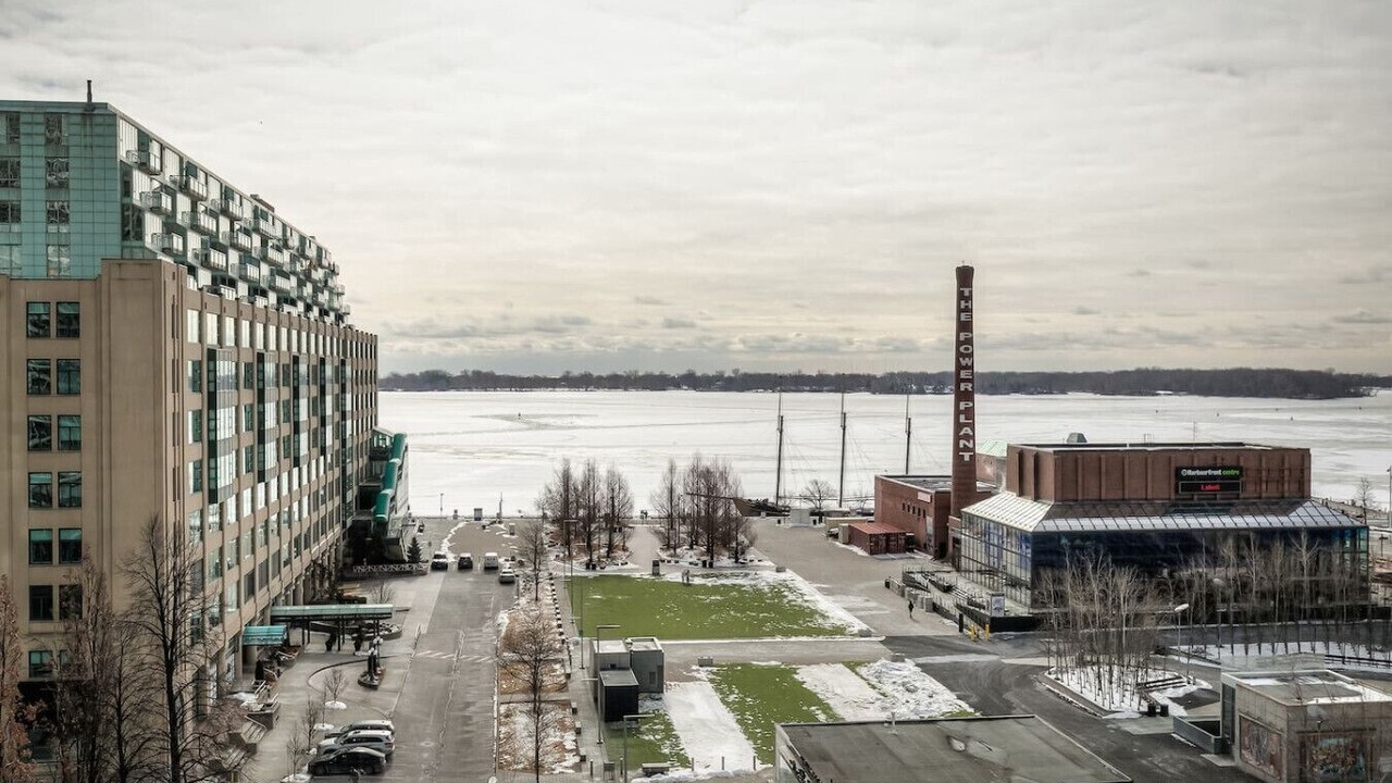 Photo of Others in Toronto Entertainment District