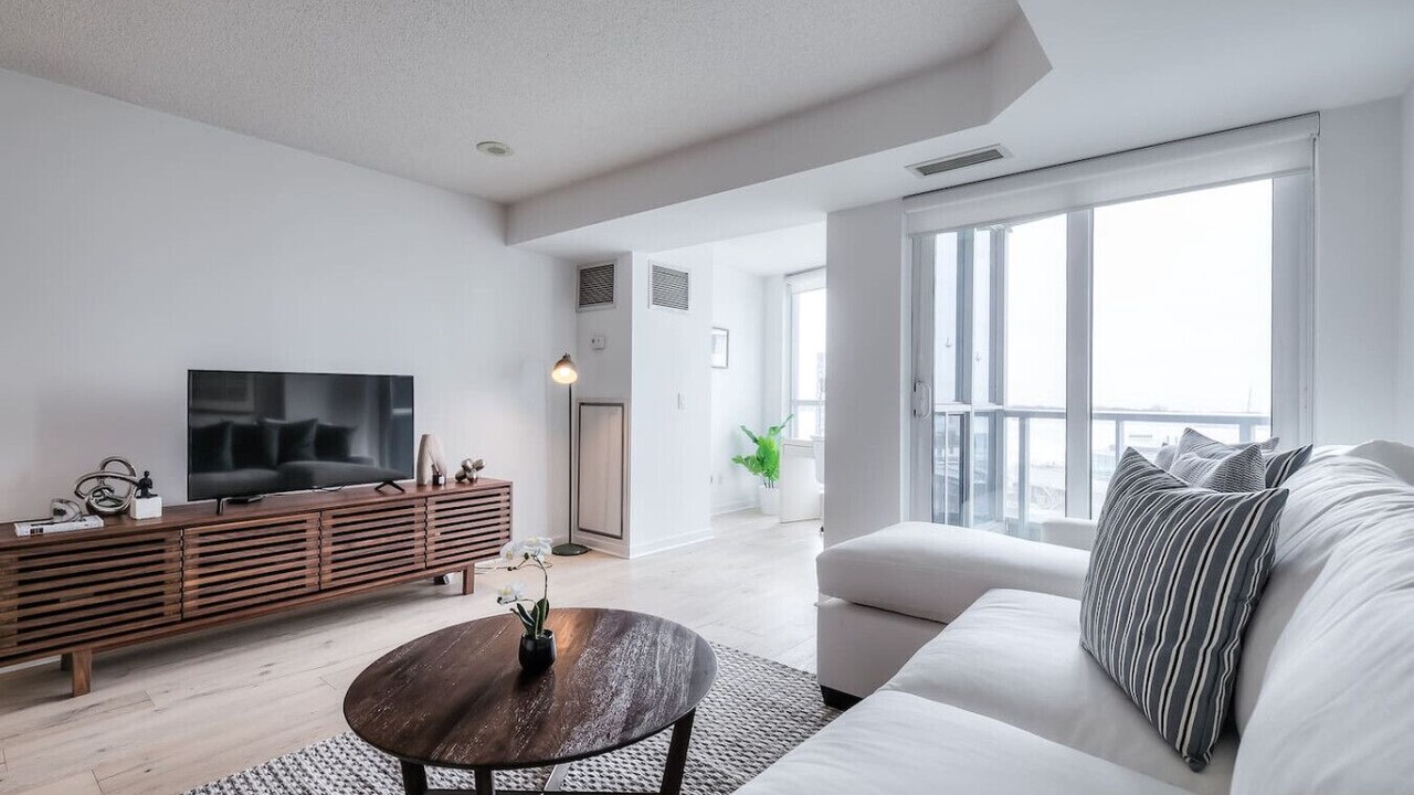 Photo of Bedroom in Toronto Entertainment District