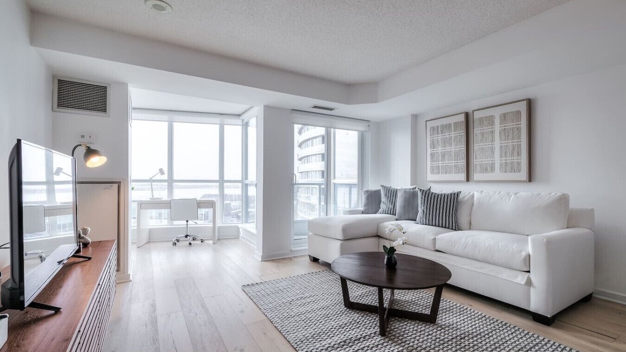 Photo of Bedroom in Toronto Entertainment District