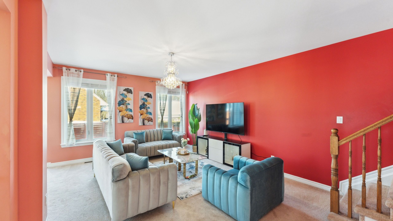 Photo of Livingroom in Ottawa Division