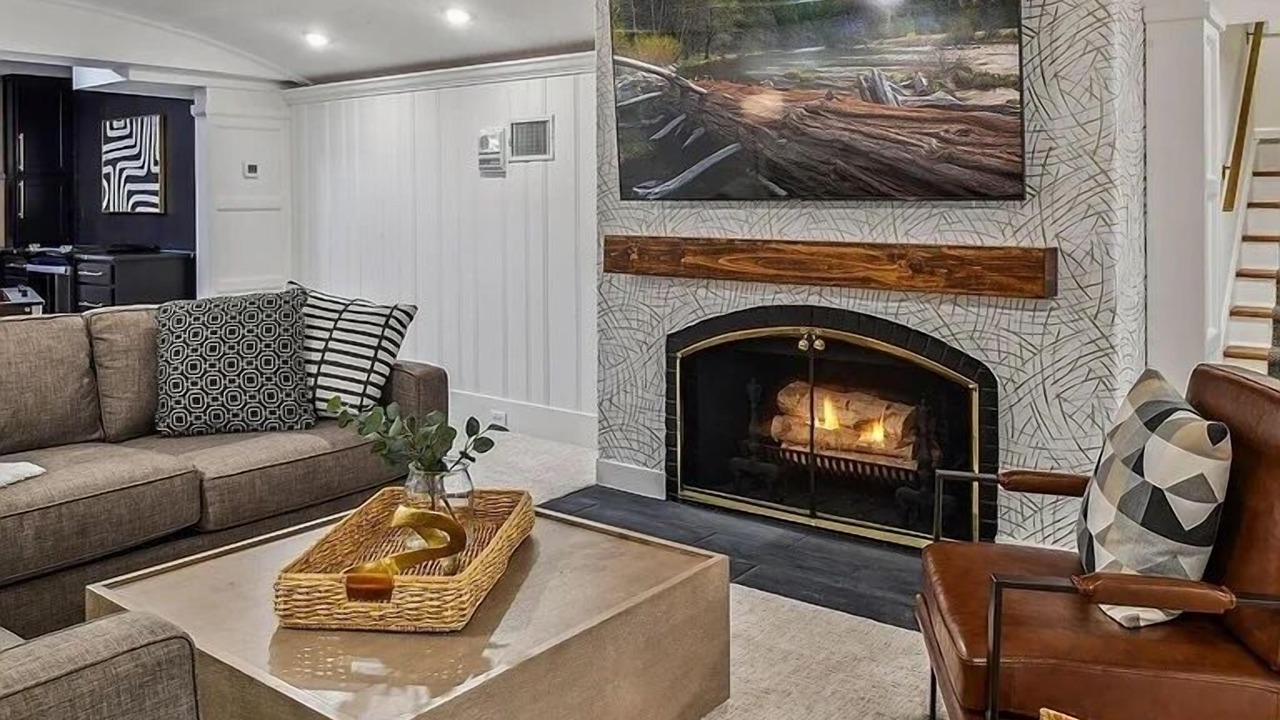 Photo of Livingroom in Southwest Minneapolis