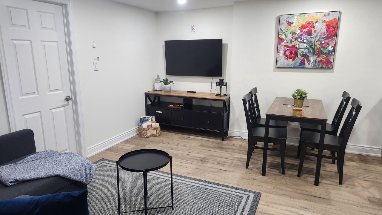 Photo of Livingroom in Fairview
