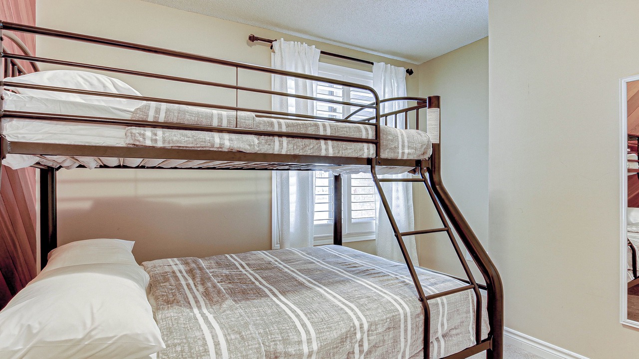 Photo of Bedroom in Grand Bend