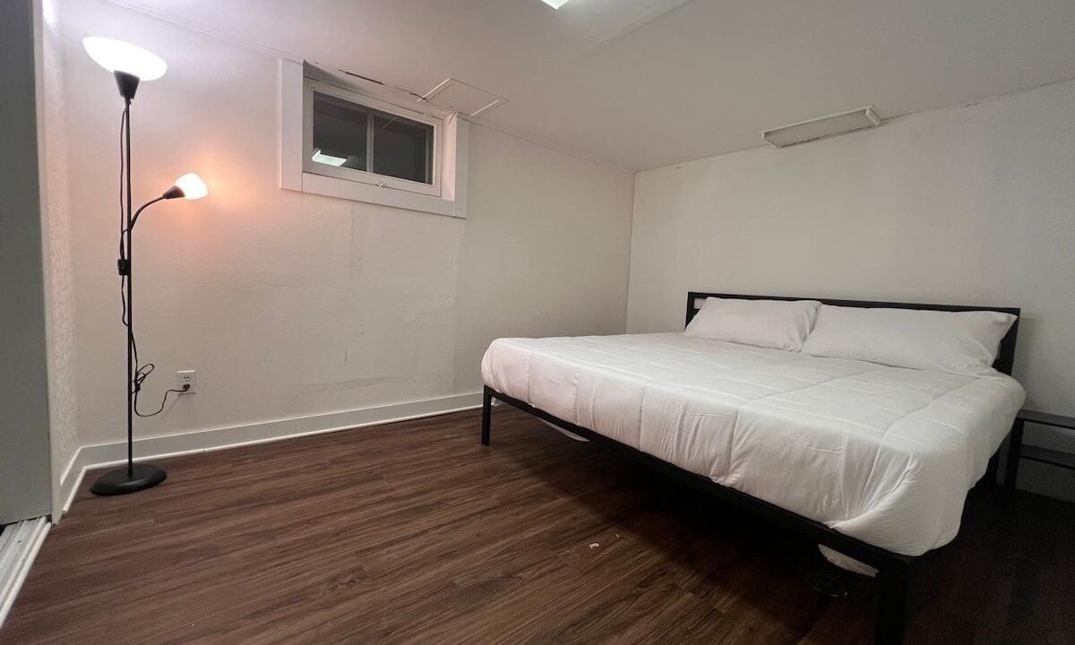 Photo of Bedroom in Port Credit