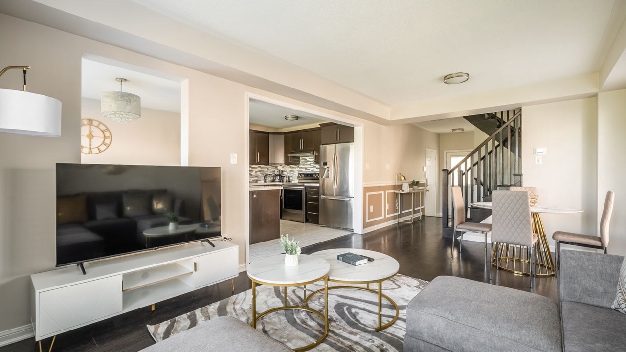 Photo of Livingroom in Brampton