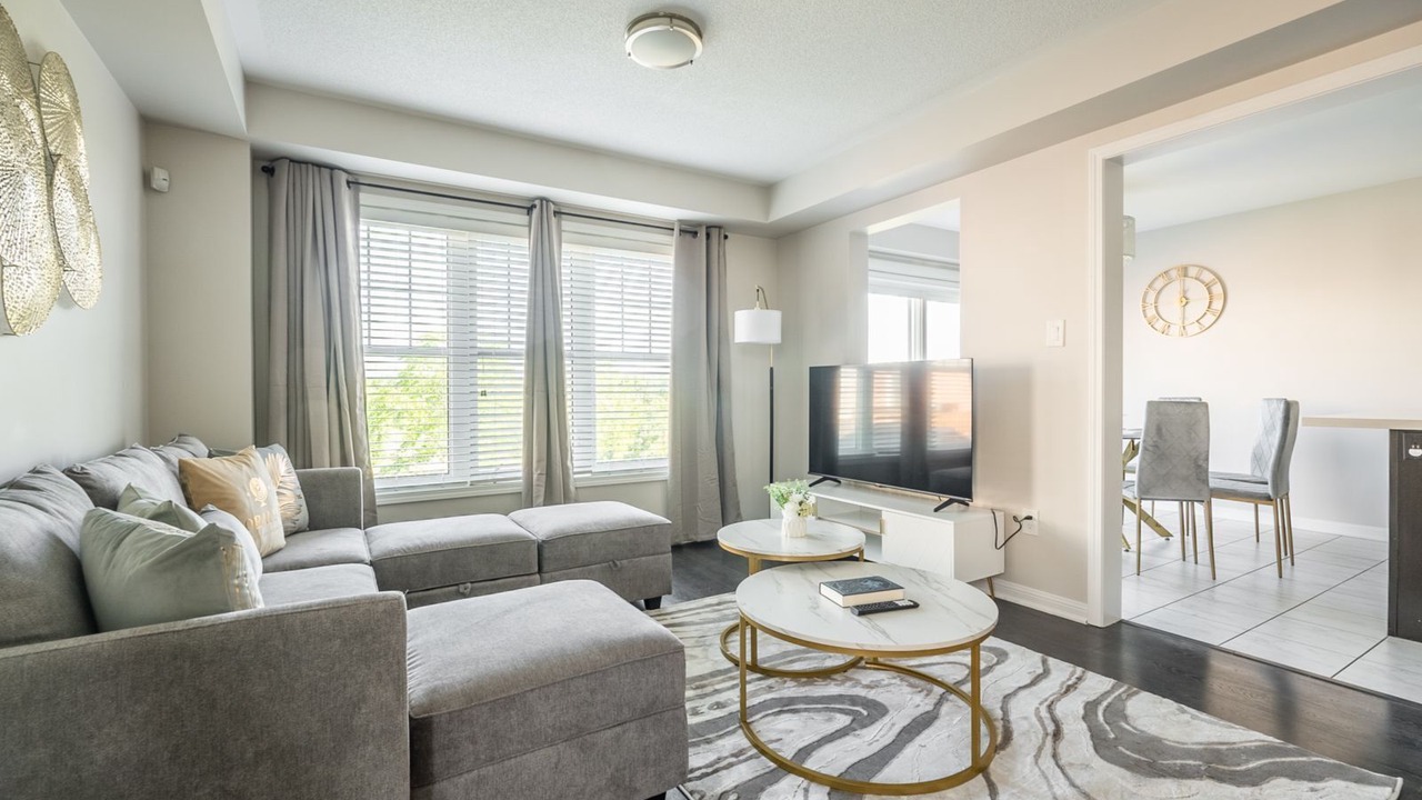 Photo of Livingroom in Brampton