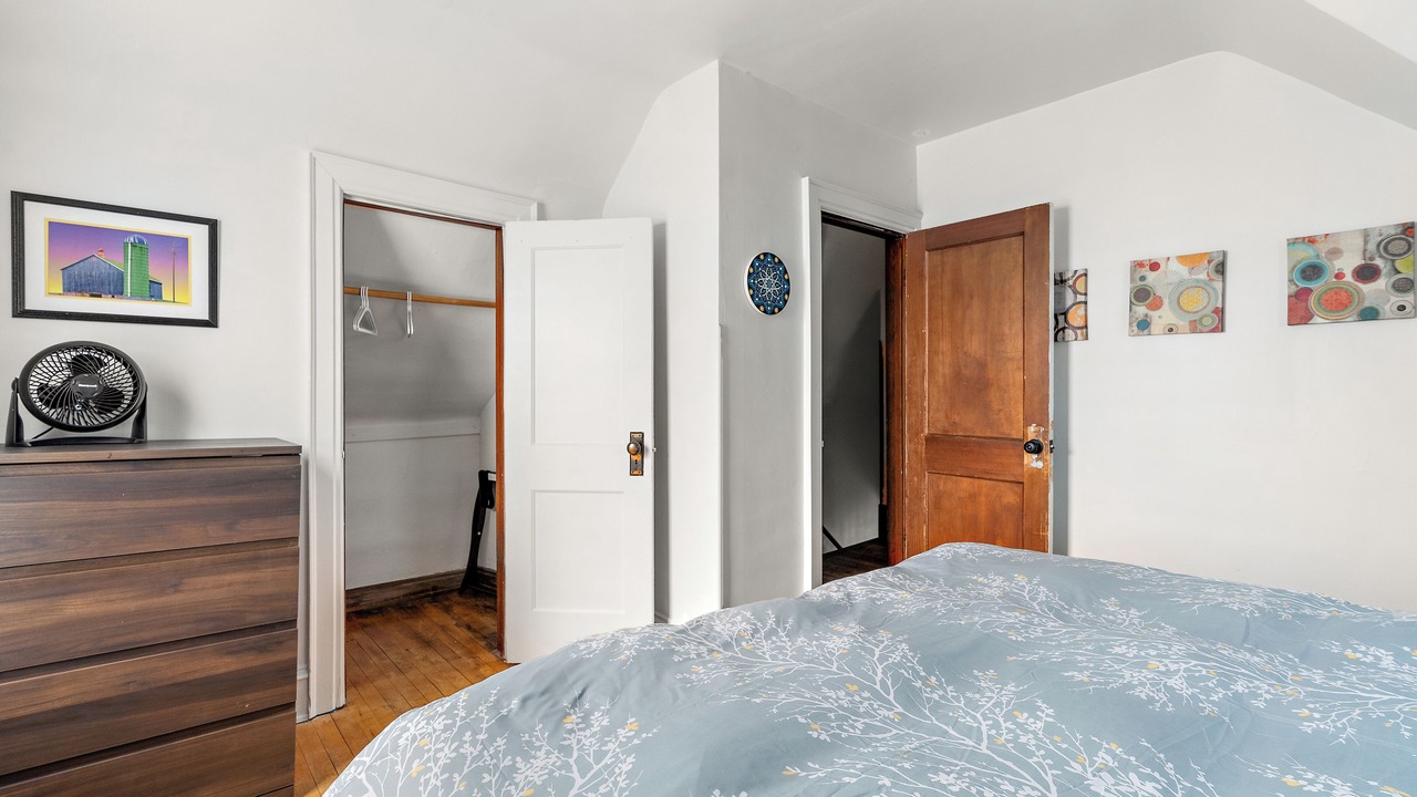 Photo of Bedroom in Audubon Park