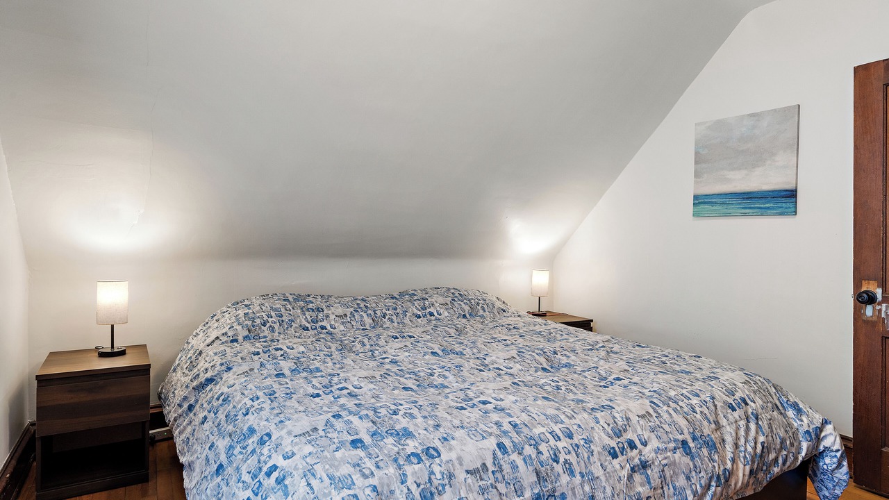 Photo of Bedroom in Audubon Park